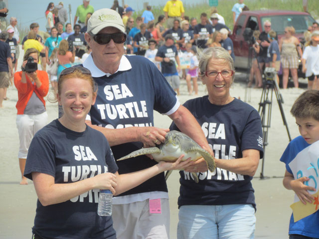 Karen Beasley Sea Turtle Rescue & Rehabilitation Hospital Turtle Release, Topsail, NC - June 5, 2013